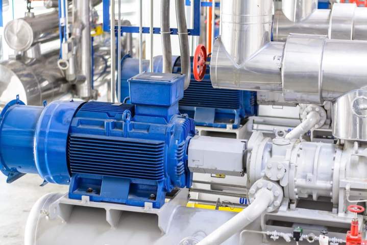 Maintenance de groupes électrogènes, Gustavia